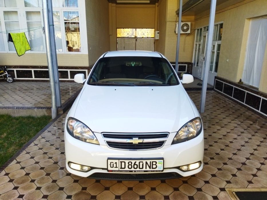 Gentra 1.5 oq sotiladi