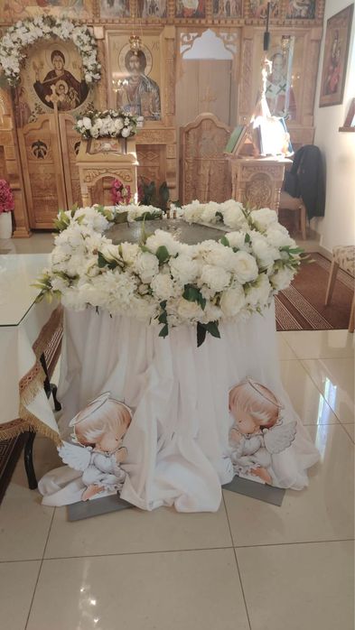 Cristelnita aranjament botez