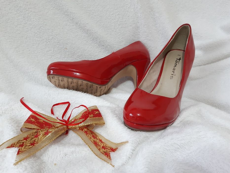 Pantofi cu toc rosii nr.38