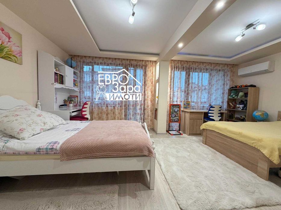 Просторен, обзаведен апартамент за продажба на метри от Жабките