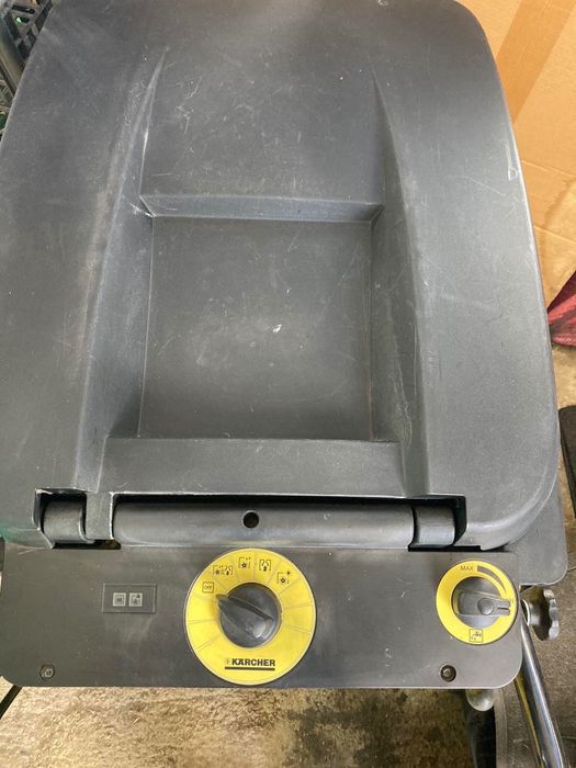 Машини за почистване karcher BD40/25c