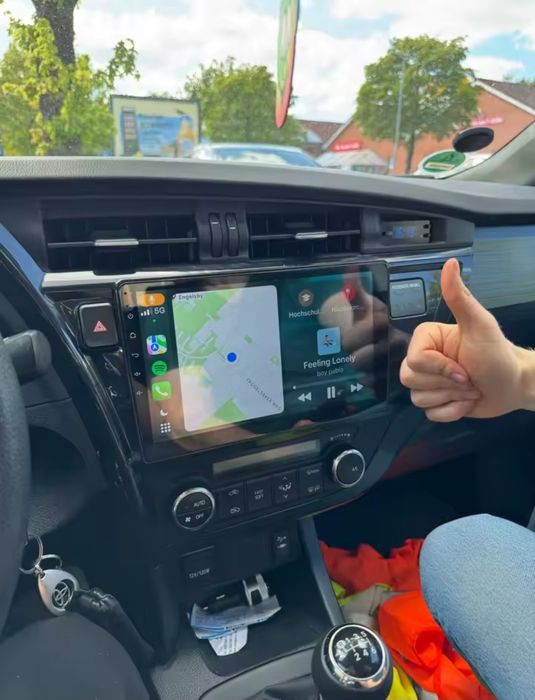 Navigatie android Toyota Corolla Auris GPS Waze YouTube Carplay
