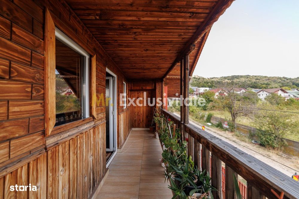 CASA P+M de vanzare in Stefanesti-Arges-3 camere, garaj, utilitati