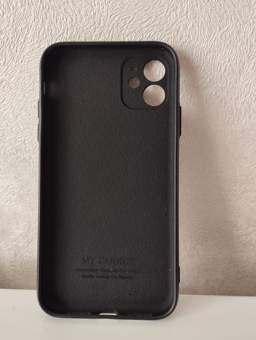 Продаю новый чехол на 11 айфон