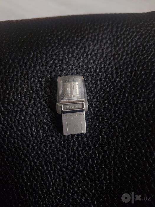 Kingston DataTraveler microDuo 3C объемом 128 ГБ