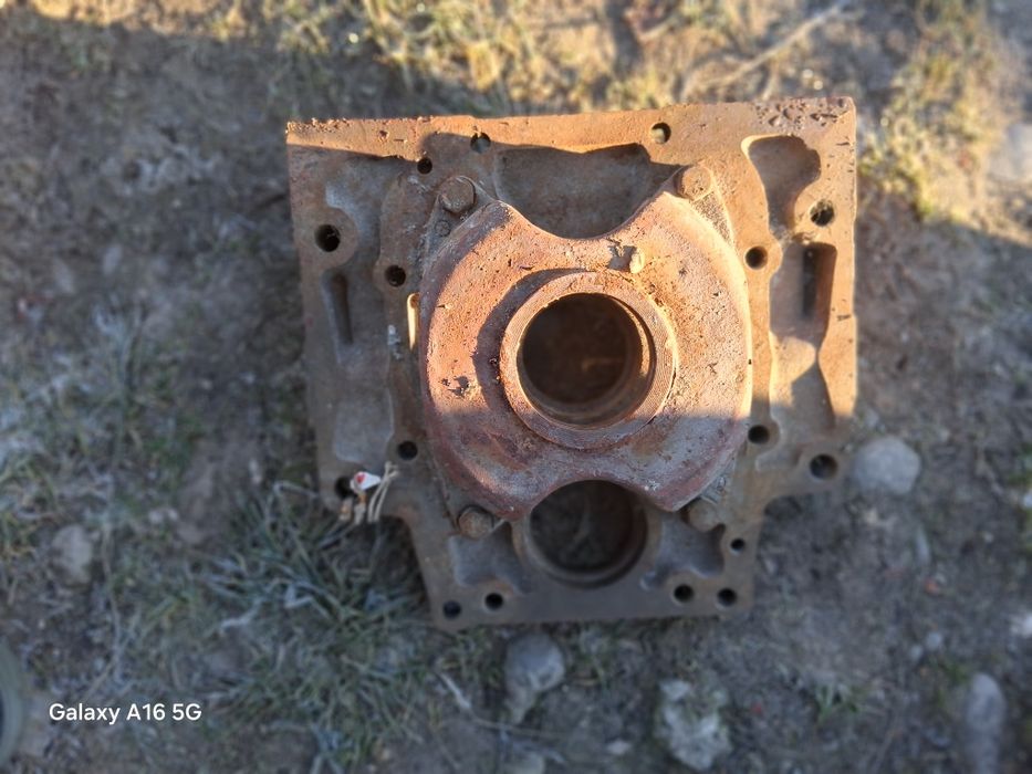 Carcasa diferential tractor  dtc  640 romanesc