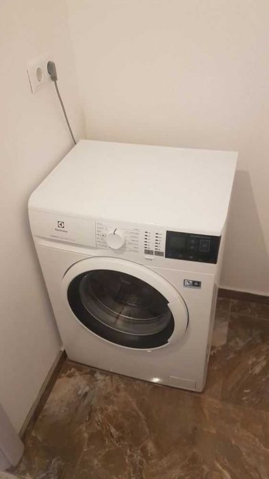 Дава се под наем Двустаен апартамент в с. Левски, Област Варна - 70 кв.м за 418.71 € - Снимка #16