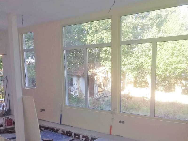 Нова енергоспестяваща къща на 50 км. от град София с. Туден общ. Годеч