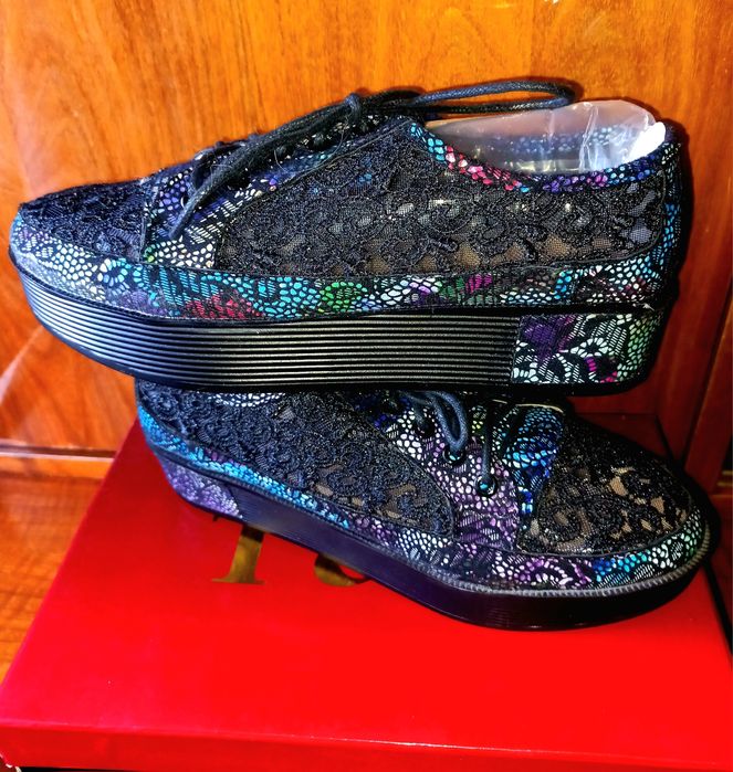 Кеды! Размеры 38, 36.