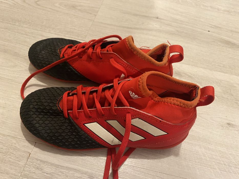 Ghete fotbal copii, 6 perechi, marimi 31…33 1/2