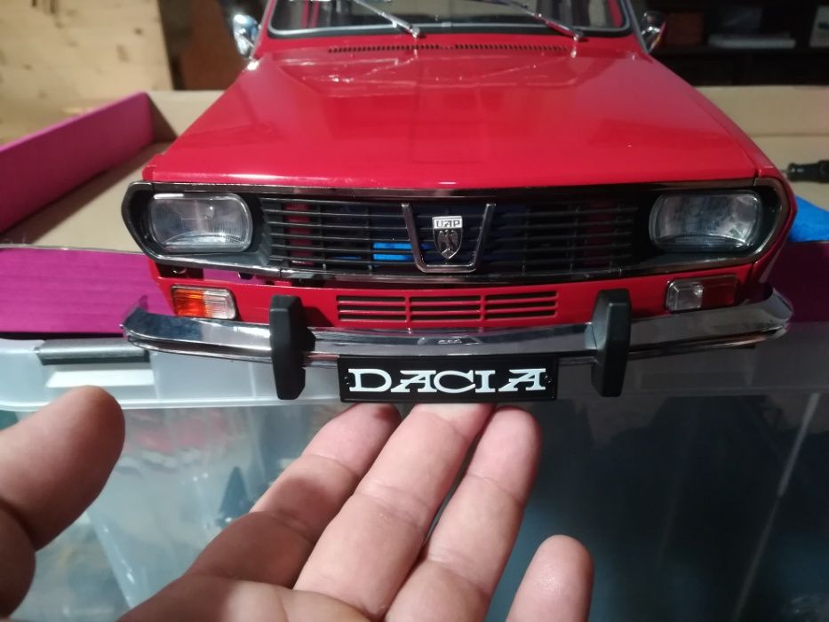 Vând macheta Dacia