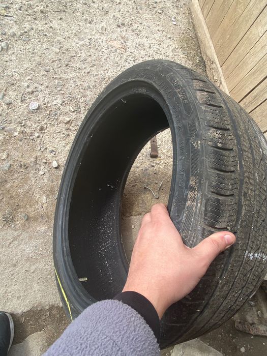 Продавам 4 броя гуми 255/35 R19