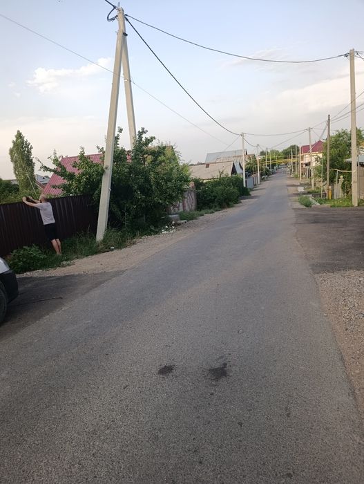 Участок огорожен