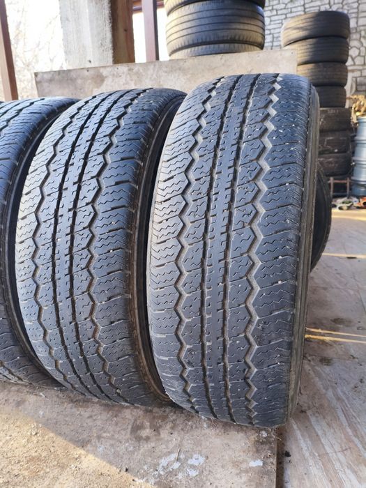 275 65 R17 Комплект. AT