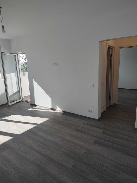 Proprietar, apartament 2 camere semidecomant, renovat, Militari, Gorjului