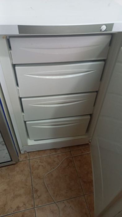 Продается Морозильник