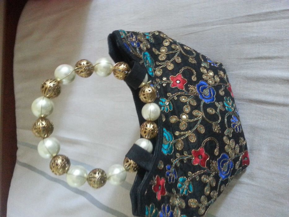 Сумочка ручной работы .Привезенная из Индии .