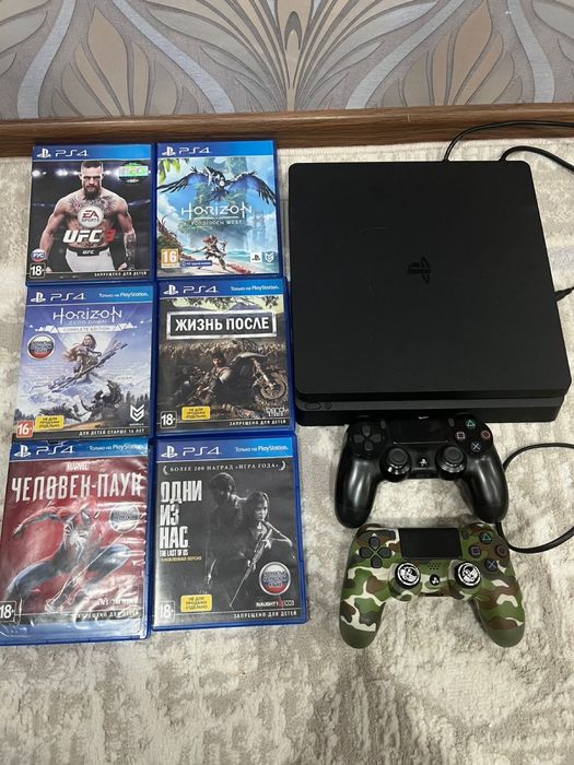Продам PlayStation 4