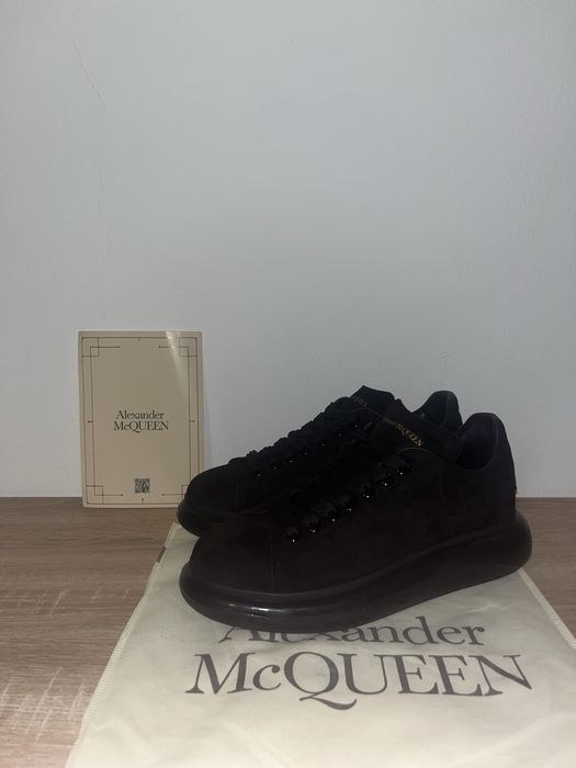 Alexander McQueen black