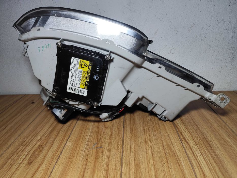 Фары 2шт XENON Toyota Progres 98-07г Передние Тойота Прогрес Ксенон