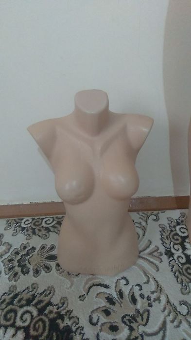 Маникен сатылады