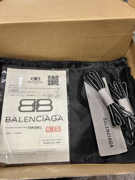 Маратонки Balenciaga номер 43 нови в кутия с раничка и връзки !