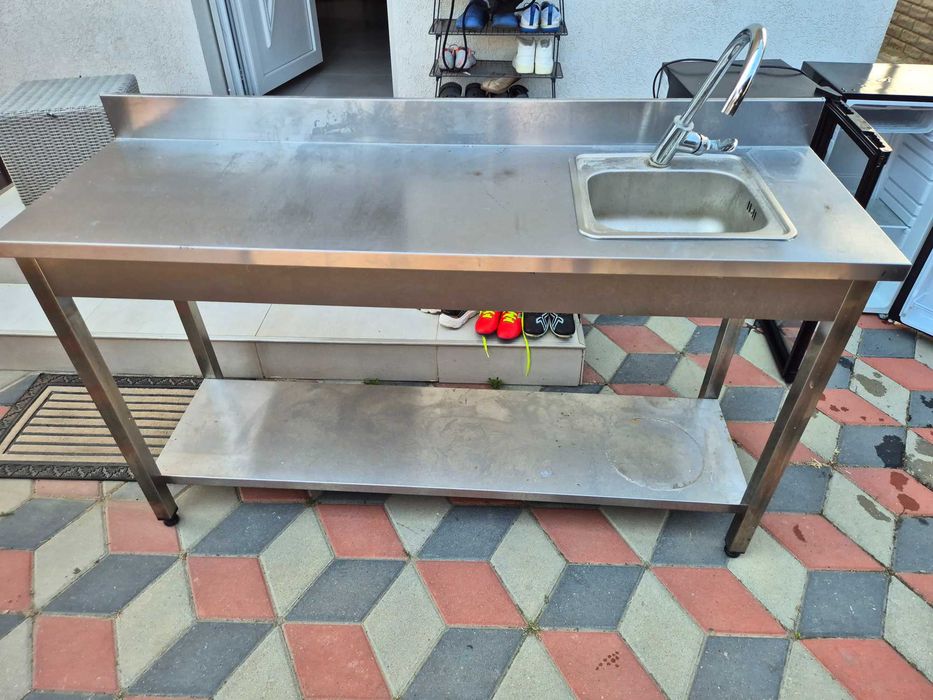 Mese inox pentru Horeca