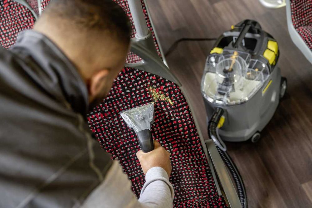 Нова Професионална Прахосмукачка Екстрактор Kärcher Puzzi 8/1