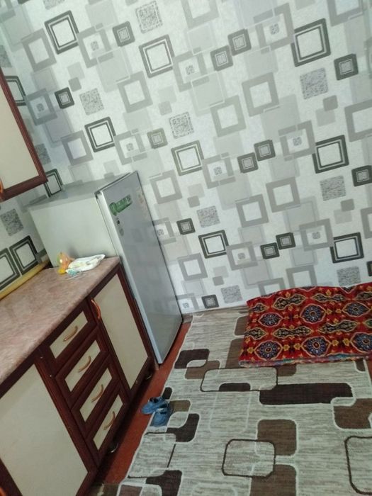 2 ХОНАЛИ УЙ Сотилади — Чирчик шаҳрида, тайёр ҳужжатлар билан!