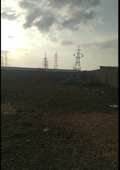 Срочна ер участка сотилади