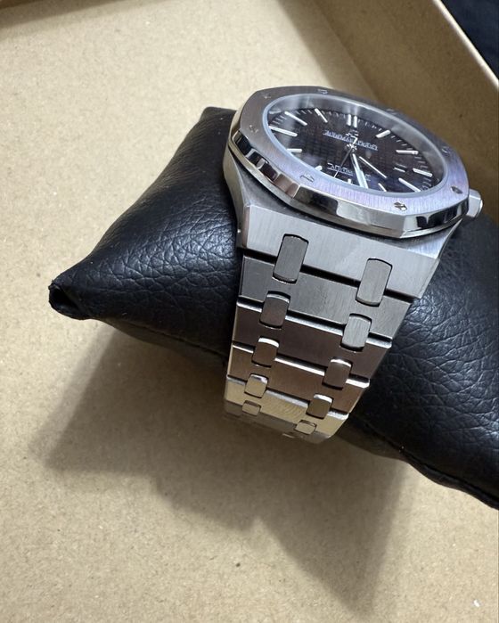 Продам часы audemsrs piguet royal oak
