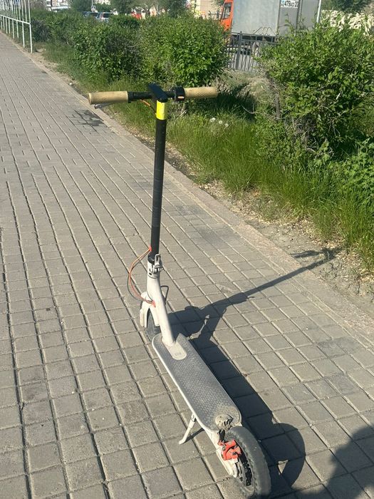 Продам электро самакат ксиоми