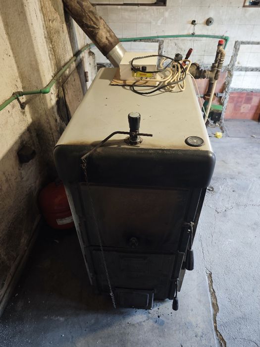 Котел на твърдо гориво комплект 58кв./Карпат/ Чугунен