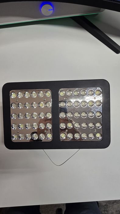 Lumină LED Grow Light 600W – stare bună