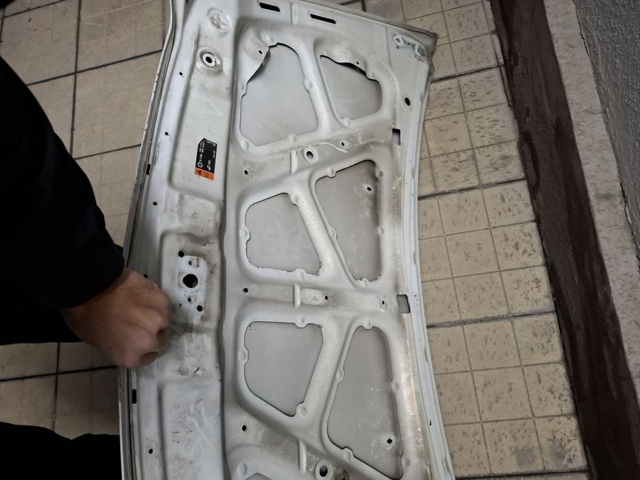 Спарк капот сотилади