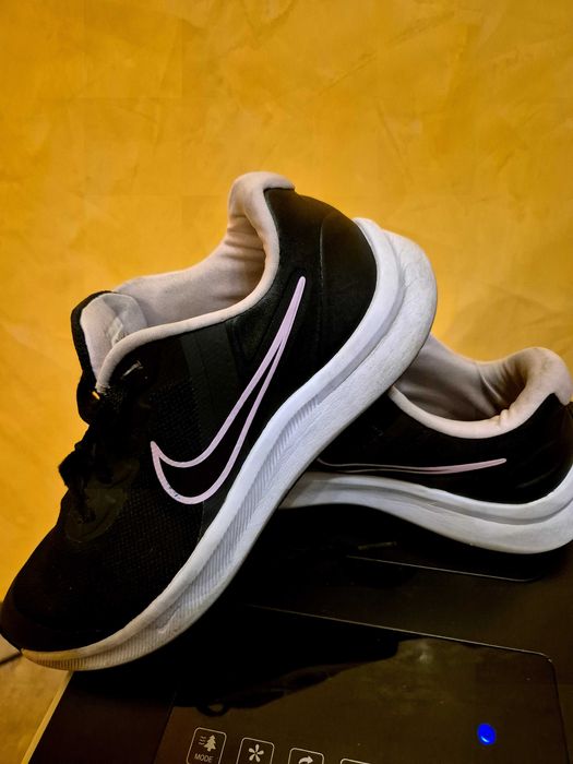 Оригинални маратонки