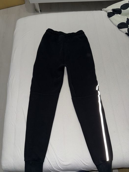 Nike tech fleece черен!