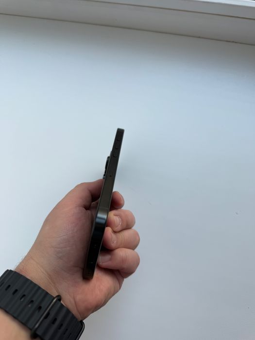 Iphone 16 pro 256 gb sim + esim, 93акб