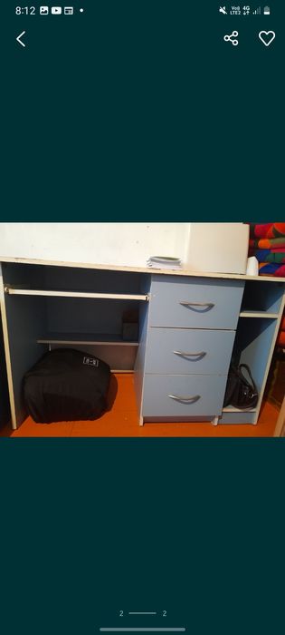 письменный стол.