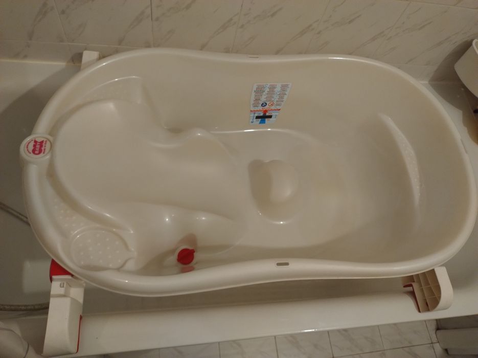 Ергономична вана Ok baby  + релси за вана