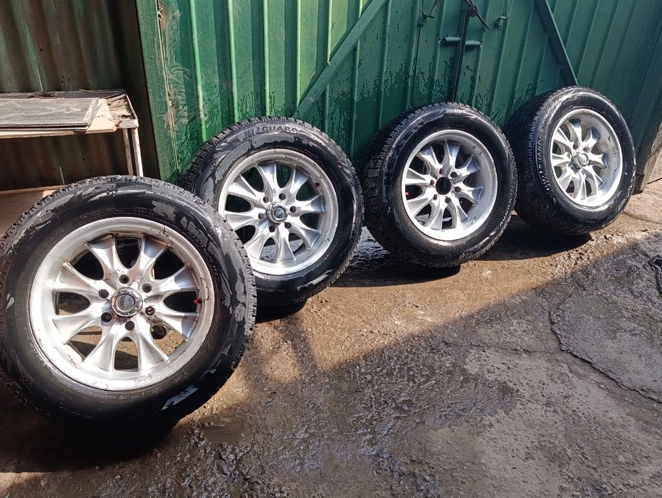 продам диски с резиной   r18 стояли на  prado 90