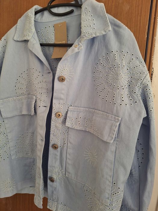 Връхно яке и дамска блуза!