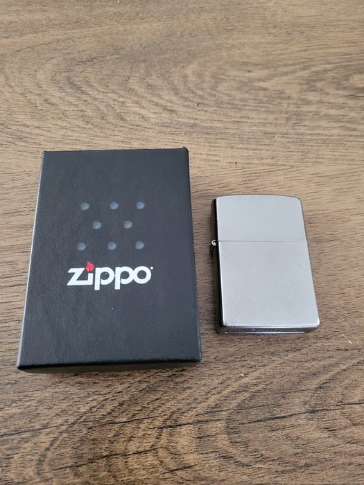 Bricheta Zippo noua