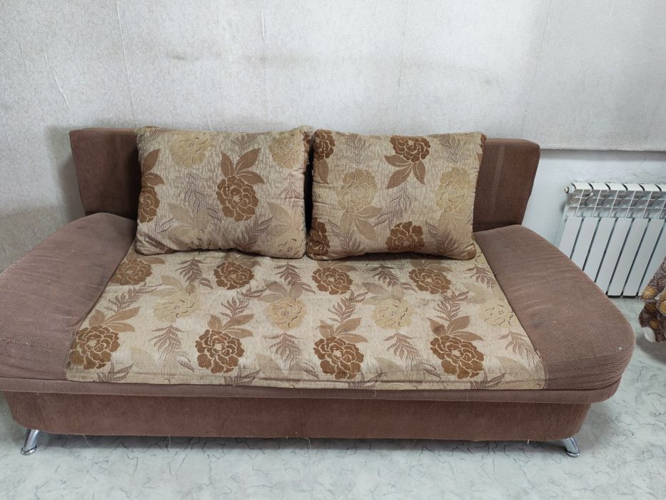 Продам раздвижной диван
