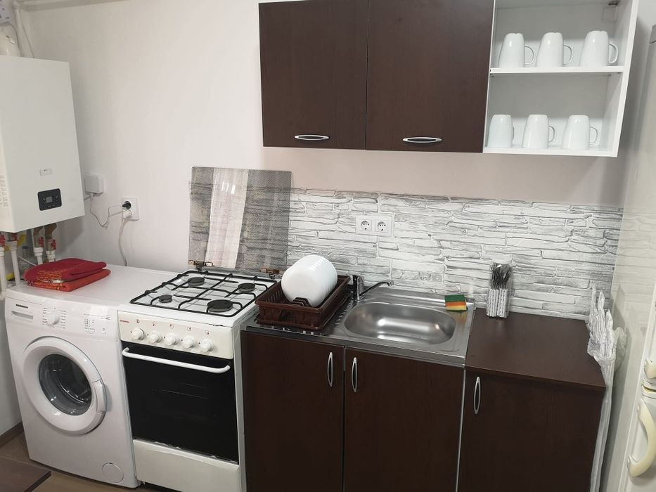 Închiriez apartament 2 camere str Romana Bistrita