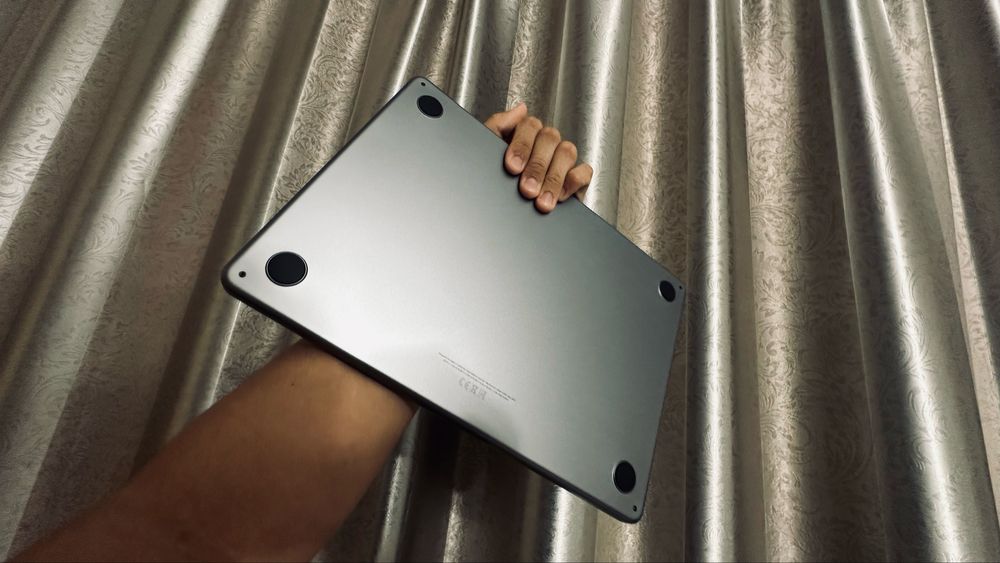 Apple Macbook air m2 100%