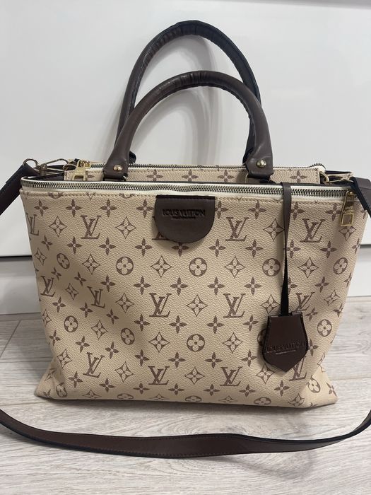Poseta Louis Vuitton