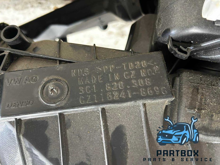 Кутия на охладителна и климатична система за Golf VI