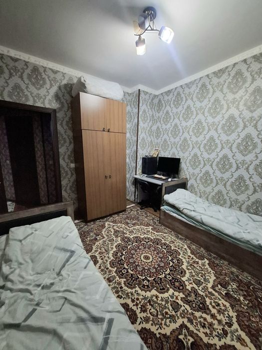 Продаётся квартира Сергели-5  90m²   3⁴/9/9 есть трапеция балкон