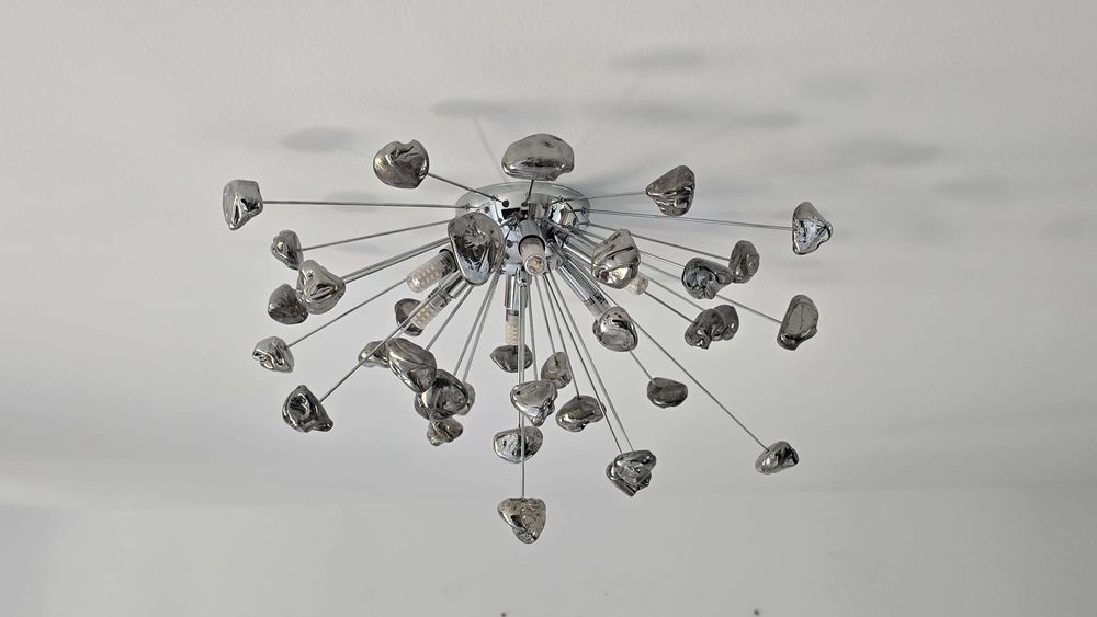 Lustre moderne / elegante – Candelabru auriu cu cristale & Lustră cromată și veioză (Se vând și separat)